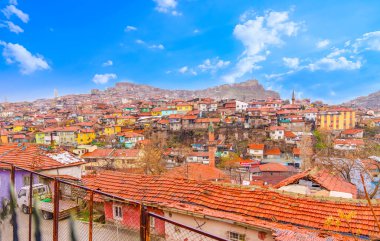 Ankara / Türkiye-08 Şubat 2019; Arka planda gecekondu kenti ve Ankara kalesinin bir bölümü