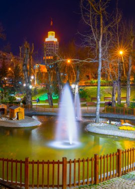 Ankara, Türkiye / 17 Şubat 2019: Popüler bir yer olan Kugulu Park. Gece vakti Kugulu Parkı, uzun süre açık.