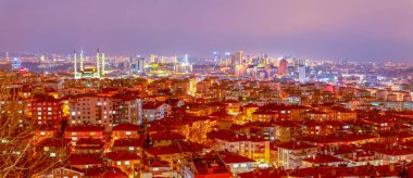 Ankara / Türkiye-02 Mart 2019: Kocatepe Camii ve gökdelenlerle panoramik Ankara manzarası