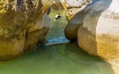 Ilica şelalesi yakınında taş oluşumu, Pinarbasi, Kastamonu