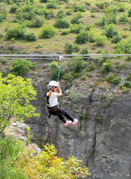 Safranbolu Karabuk Turkiet Juni 2019 Turistglidning Zip Linje Incekaya Canyon Stockbild
