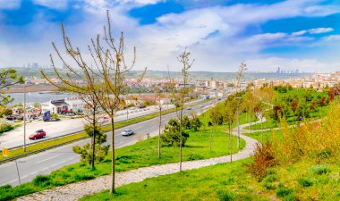 Ankara / Türkiye-28 Nisan 2019: Golbasi kenti ile Mogan Gölü yakınlarındaki Alparslan Turkes Parkı