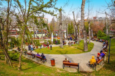 Ankara, Türkiye 11 Mart 2018: Kugulu Parkı 'nda eğlenen insanlar
