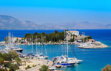Mugla / Türkiye - 17 Ağustos 2018: Datca yarımadasının Akdeniz kıyıları.