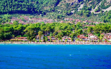 Mugla, Türkiye-15 Ağustos 2018: Akyaka kıyı şeridinin panoramik manzarası