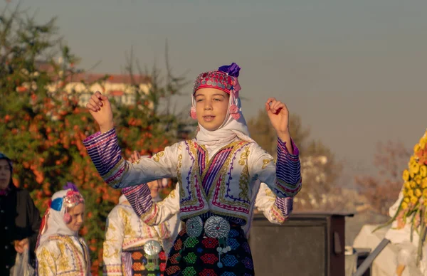 Ankara Türkei Oktober 2018 Volkstanzaufführung Für Die Öffentlichkeit Volkstänzer Aus — Stockfoto