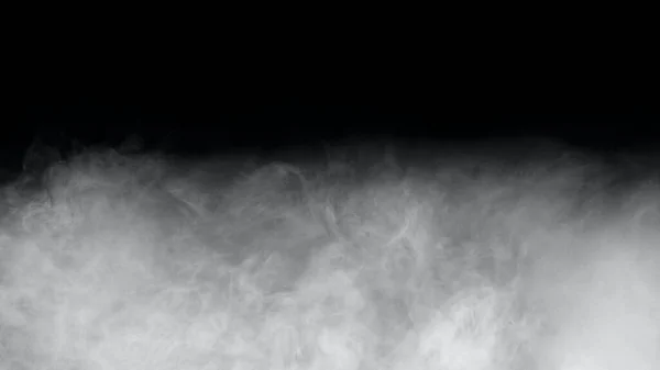 在黑色背景下隔离的白色烟雾或雾气 — 图库照片