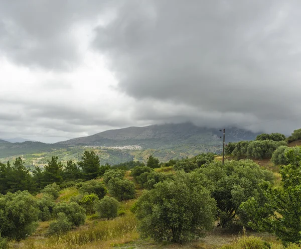 Schöne Berg- und Talaussichten in Rhodos Griechenland — Stockfoto