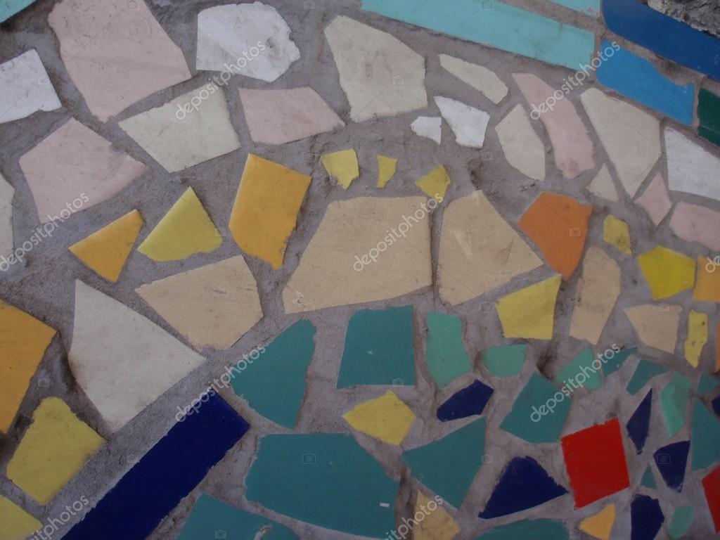 Mosaico de azulejos rotos — Foto de stock © Premuda #19196167