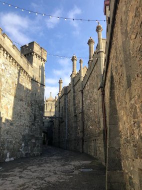 Shuvalovsky geçidi. Mavi, basmakalıp oturma odası. Vorontsov Sarayı. Alupka. Kırım Yarımadası.