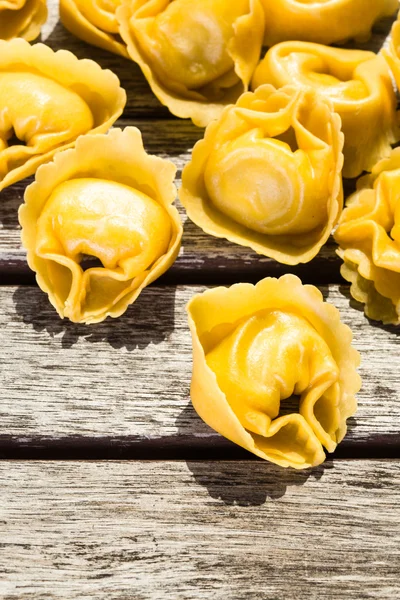 Macro shot de massa tortellini — Fotografia de Stock