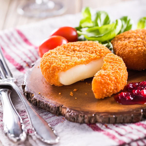 Gebackener Camembert — Stockfoto