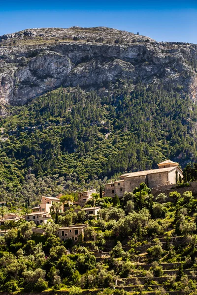 Mittelmeerdorf auf Mallorca, Spanien — Stockfoto