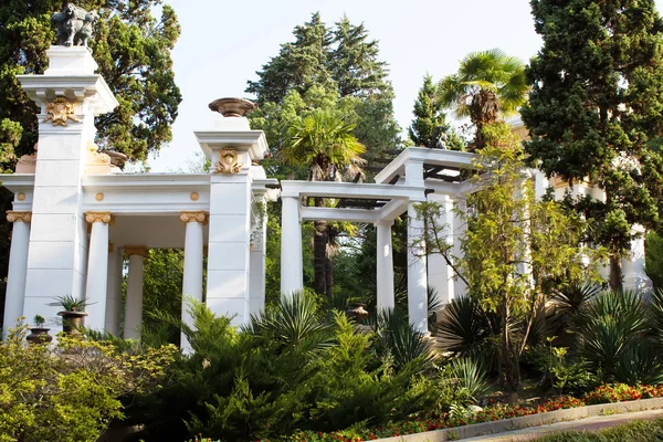 Moorish pavilion, Sochi, Arboretum — Stock Photo, Image