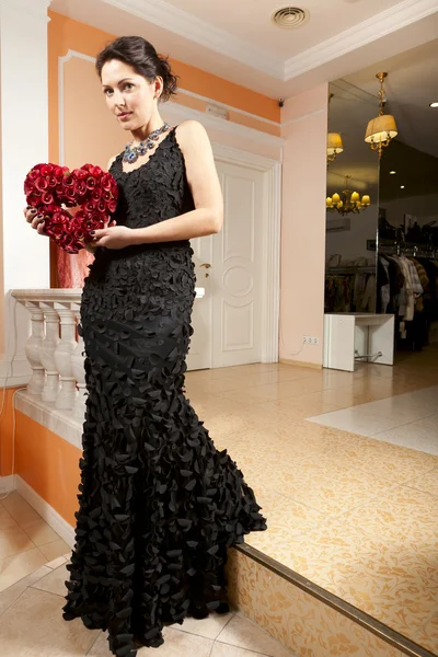 Woman portrait with valentine bouquet — Stock Photo, Image