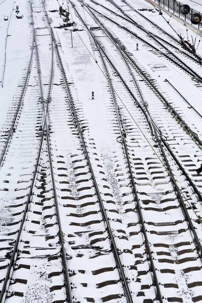 Contexto das linhas ferroviárias no inverno — Fotografia de Stock