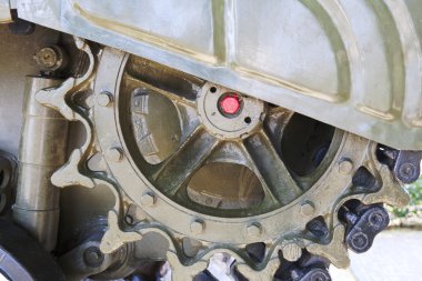 askeri araçlar çalışan dişli parçalar üzerinde