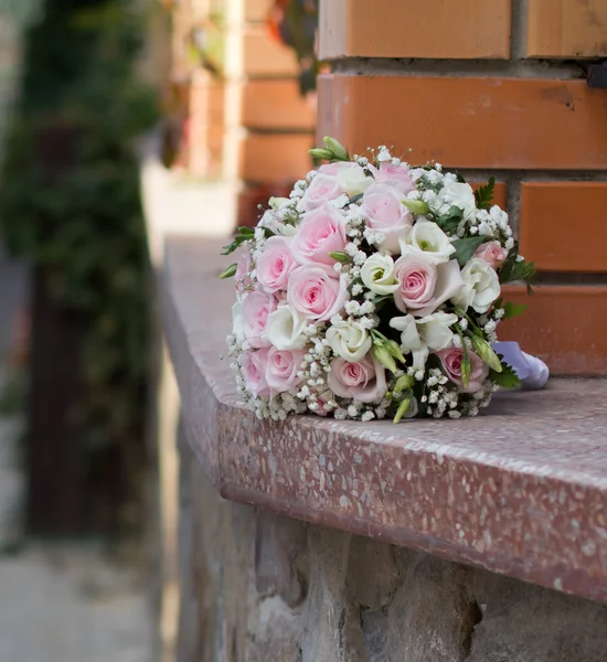 Wedding flowers of beautiful pink flowers — Stock Photo, Image