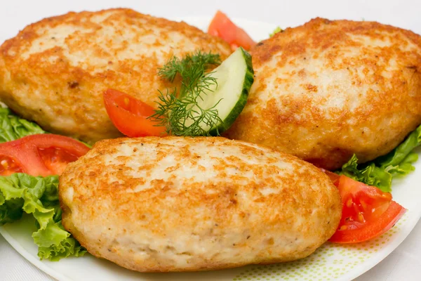 Cutlets and vegetables — Stock Photo, Image