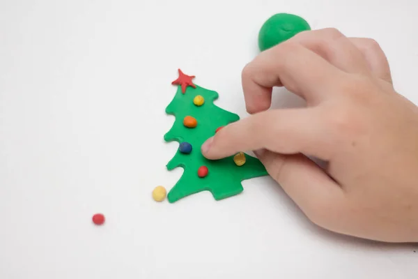 Child Makes Toy Tree Plasticine — Stock Photo, Image
