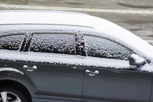 Автомобили Покрытые Снегом Улице Киеве 2022 Году — стоковое фото