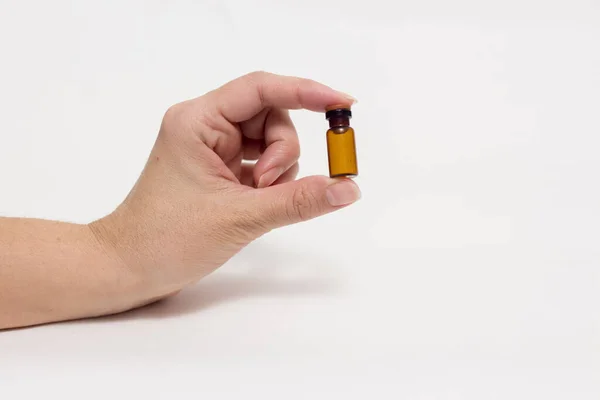 Piccola Bottiglia Medicina Mano Omeopatia — Foto Stock