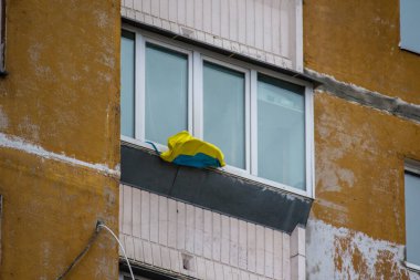 Dairenin balkonunda Ukrayna bayrağı