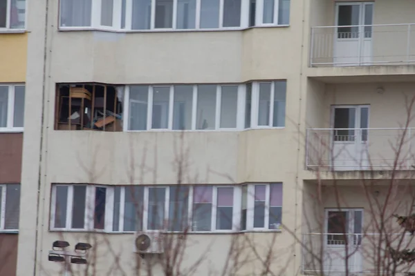 Spazzatura Sul Balcone Nuovo Edificio Più Piani Kiev — Foto Stock