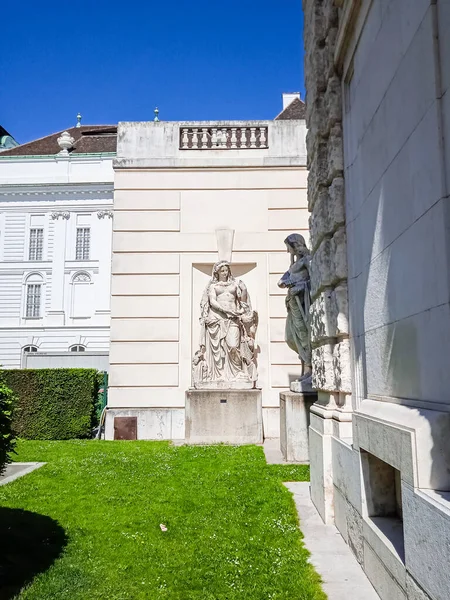 Pałac Hofburg Wiedniu Wiosną — Zdjęcie stockowe