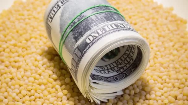 Billetes Efectivo Granos Cuscús Aumento Los Precios Los Alimentos Ucrania — Vídeo de stock