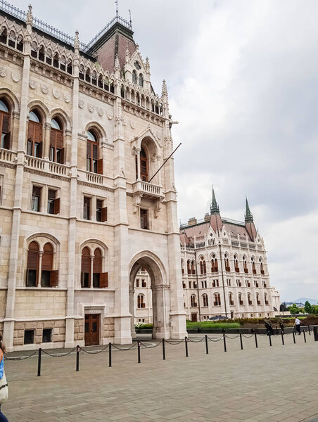 Этнографический музей Будапешта. Историческое здание Венгрии