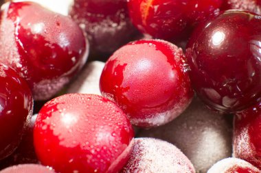 Buzlu vişneli iştah açıcı.