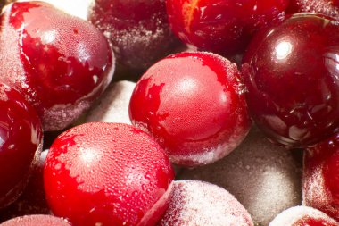 Buzlu vişneli iştah açıcı.