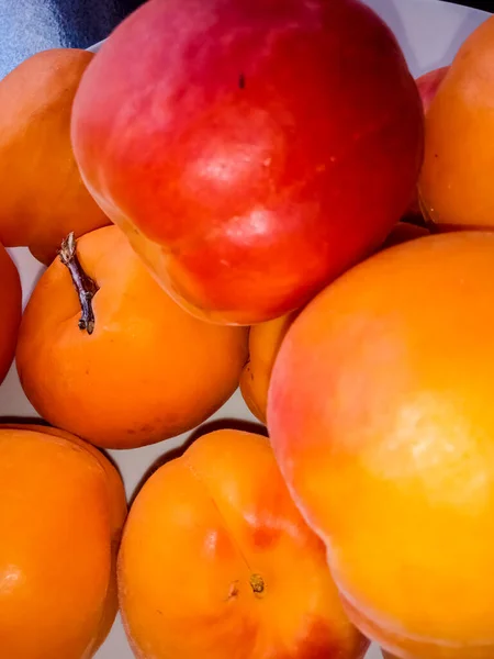 Fresh Juicy Apricots Close — стоковое фото