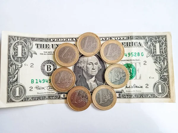 Coins Banknotes Close Changes Exchange Rate Due War Ukraine — Stockfoto