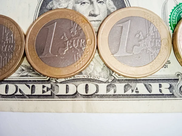 Coins Banknotes Close Changes Exchange Rate Due War Ukraine — Stockfoto