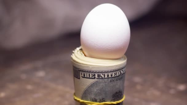 Ovos Galinha Fundo Das Notas Aumento Dos Preços Devido Guerra — Vídeo de Stock