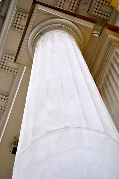 A column of Russian museum in Saint Petersburg — Stock Photo, Image