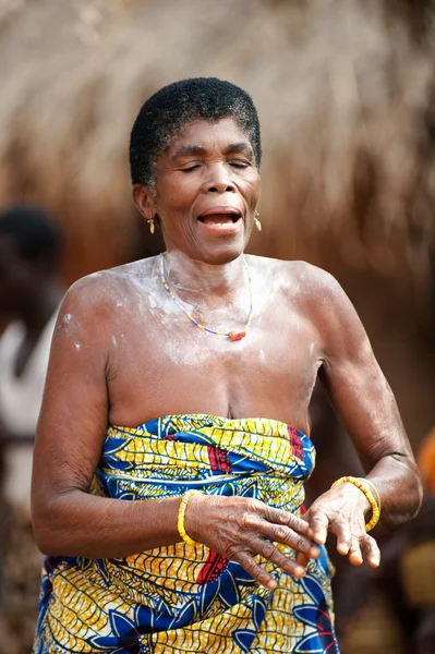 Dance from a woman from Togo — Stock Photo, Image
