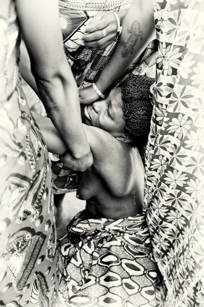 togo bir kadından büyü büyü altında