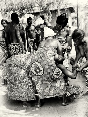 togo dans etmek ezelî denetimin kadınlar