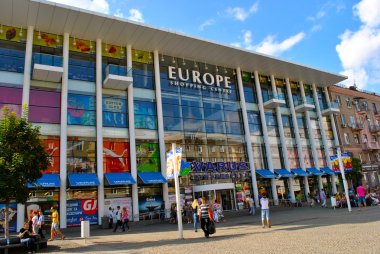 Ukrayna modern alışveriş merkezi