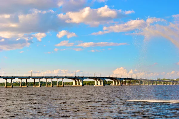 Long bridge over the city — Stock Photo, Image