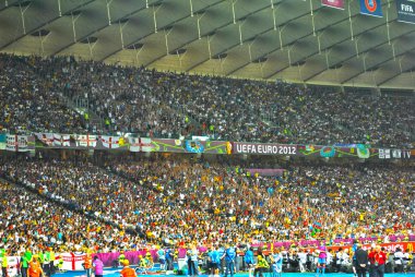 euro 2012 İtalya ile İngiltere'de kiev, Ukrayna maç sırasında dalgası