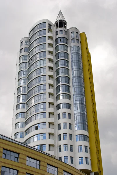 Υπερσύγχρονο κτίριο, εντός Ντνιπροπετρόφσκ, Ουκρανία — Φωτογραφία Αρχείου