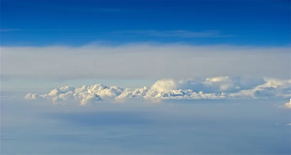 Gökyüzündeki bulutlar güzel kompozisyon — Stok fotoğraf