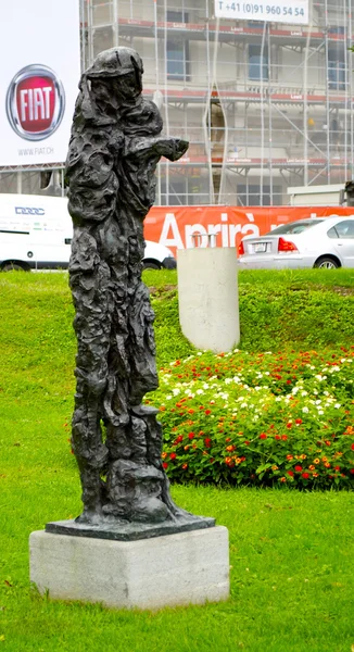 Estátua em Lugano, Suíça — Fotografia de Stock