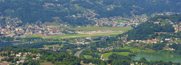 Панорамный вид на город Лугано, Швейцария — стоковое фото