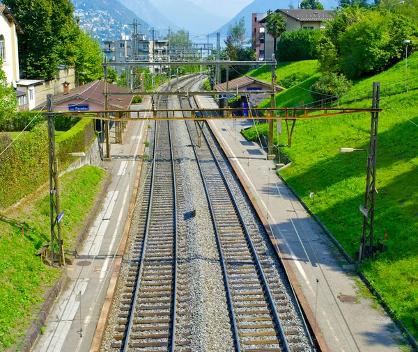 Järnväg sätt i sommar — Stockfoto