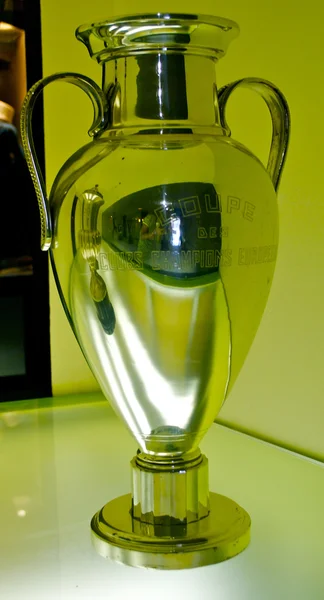 冠军杯赢取由国米米兰在国米博物馆 — 图库照片